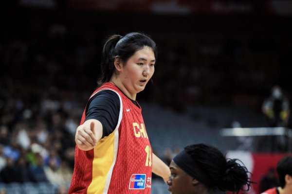 股票配资世界门户 杨侃媒体人：张子宇打美国像河田美纪男被樱木顶住 要不到深位
